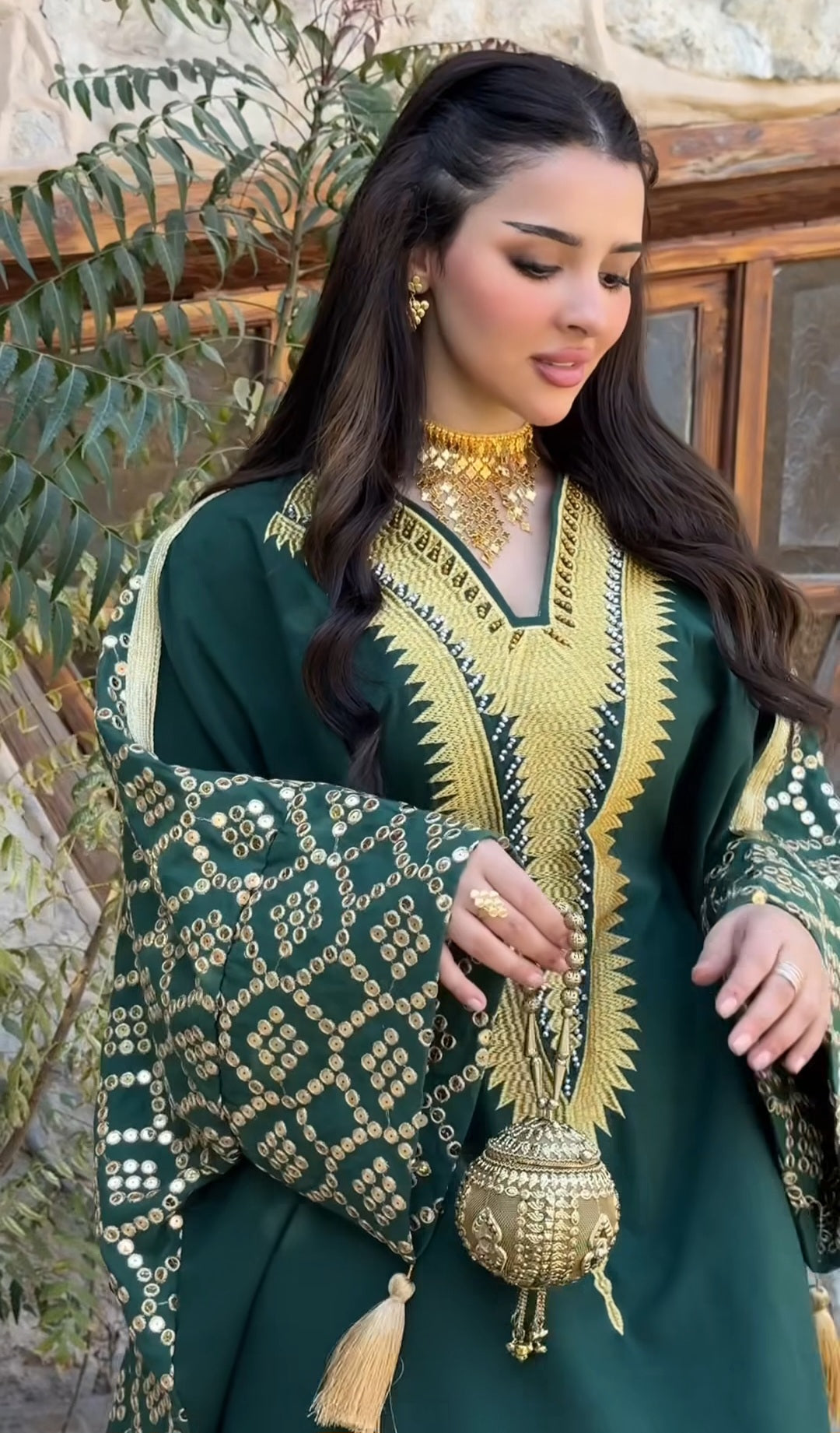 Elegant Kuwaiti Jellabia- Bara3em