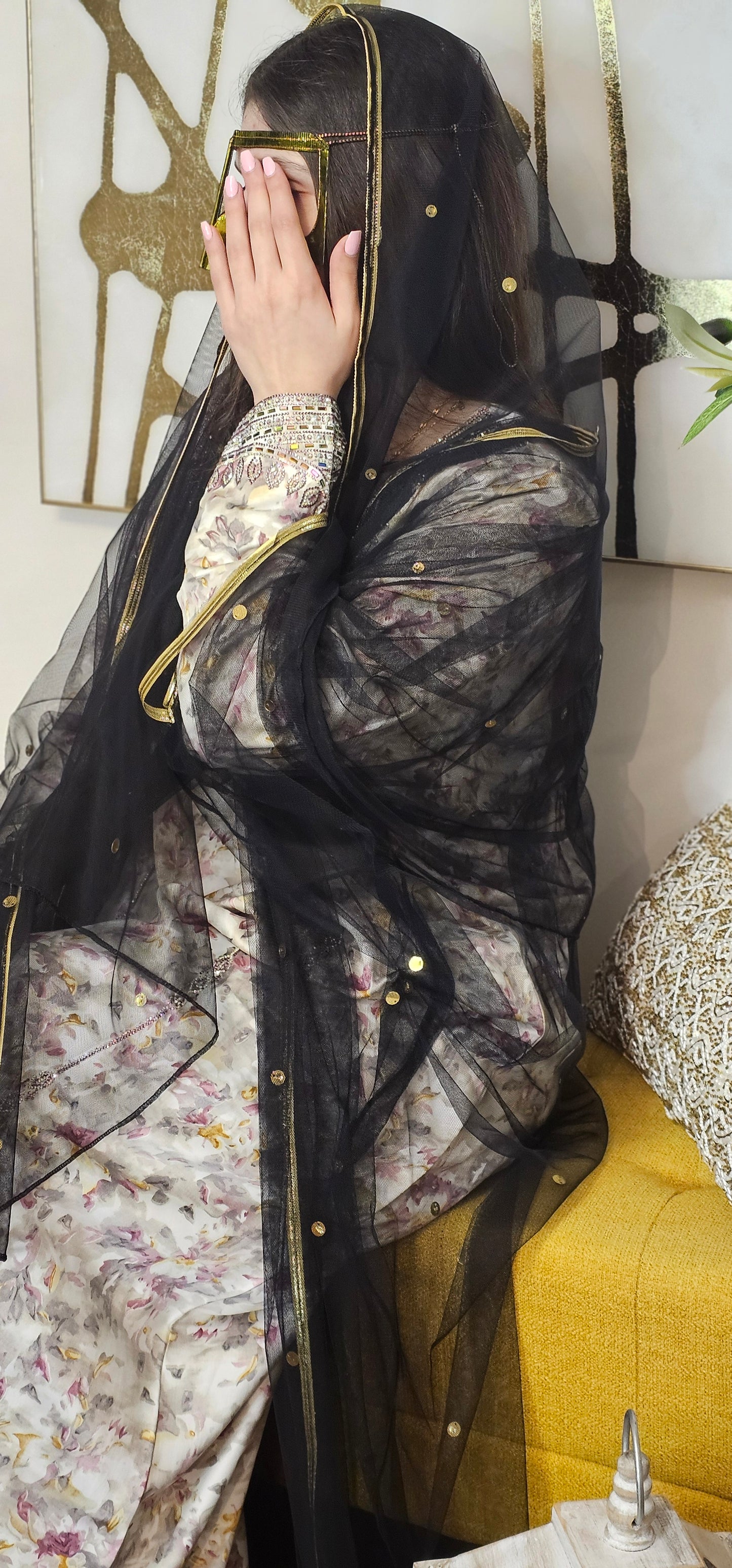 Emirati Mukhawar - Con shaila Al Hashemi original