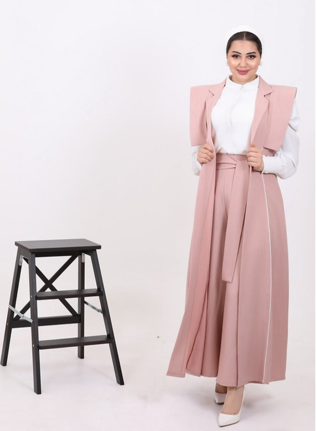 Pink Short-sleeved cardigan by Lebsaty