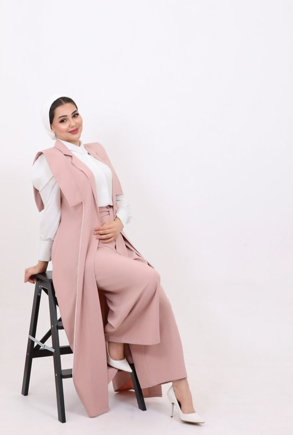 Pink Short-sleeved cardigan by Lebsaty