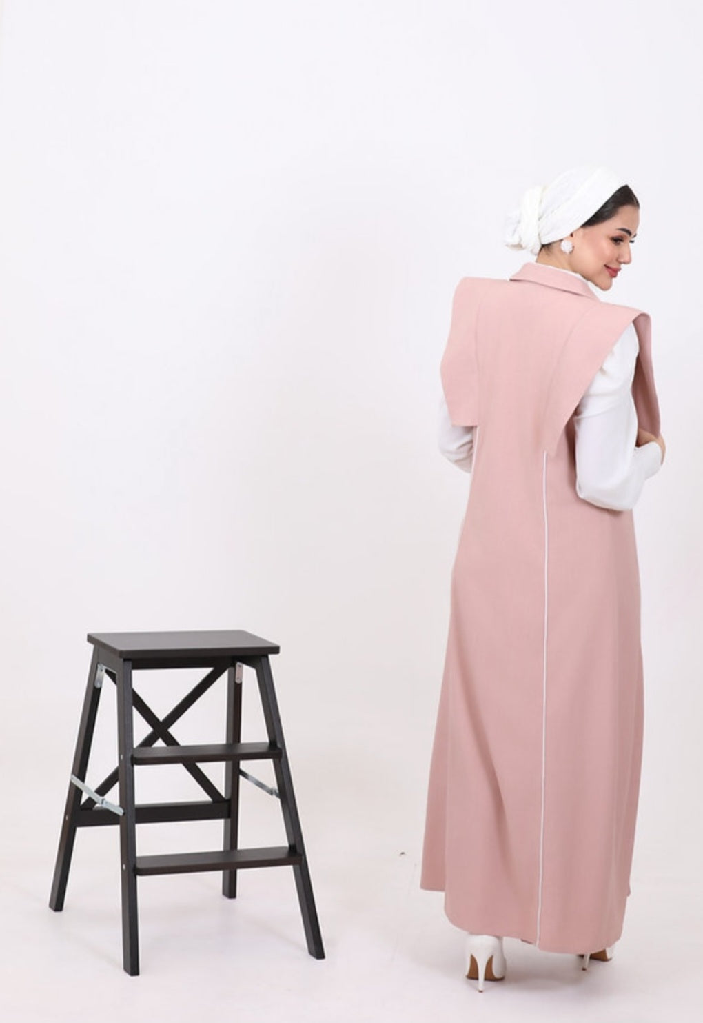 Pink Short-sleeved cardigan by Lebsaty