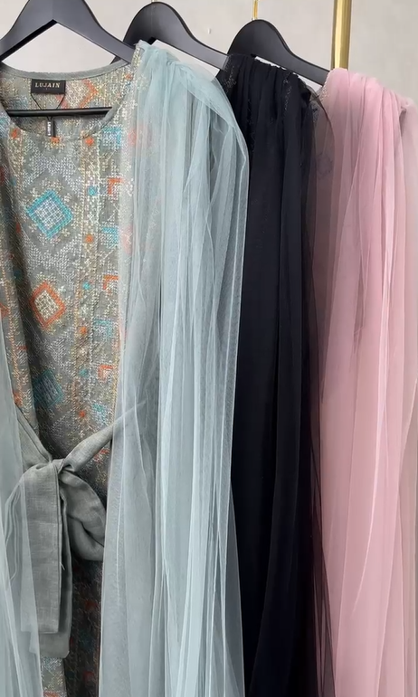 Kuwaiti Jellabiya with Palestinian Tatreez - 3arosah