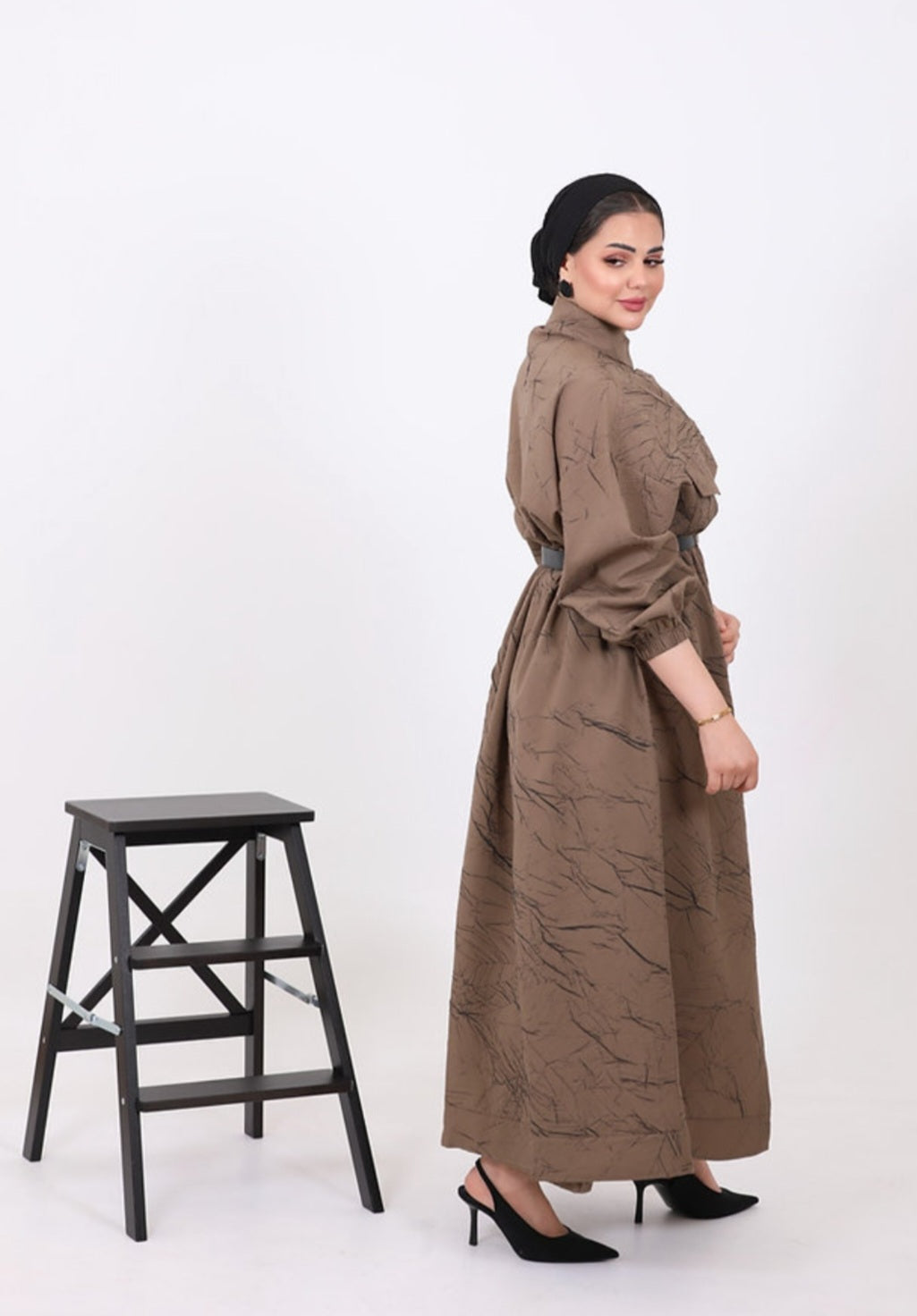 Brown long Suit in two-piece set by Lebsaty