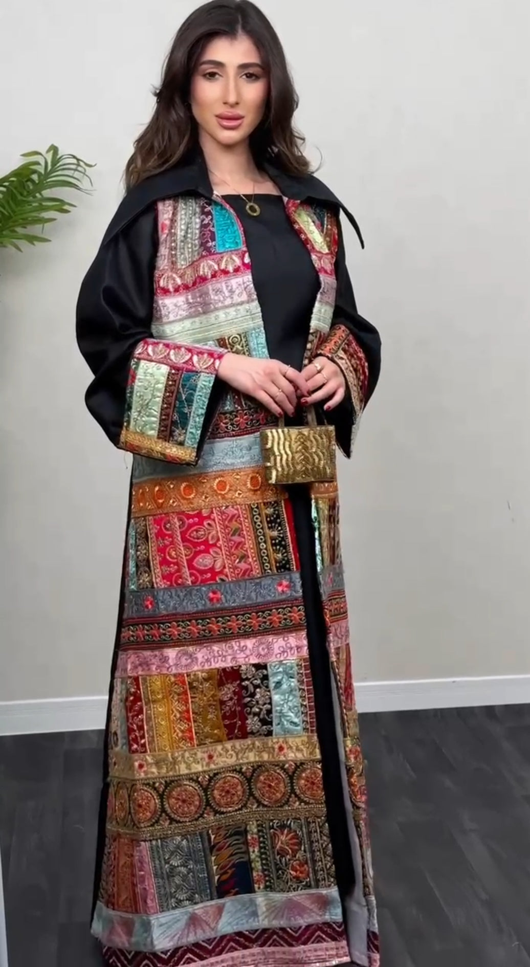 Elegant Kuwaiti Jellabiya - Mothila