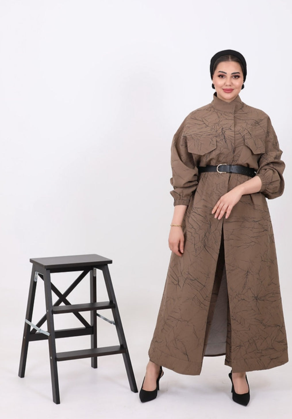 Brown long Suit in two-piece set by Lebsaty