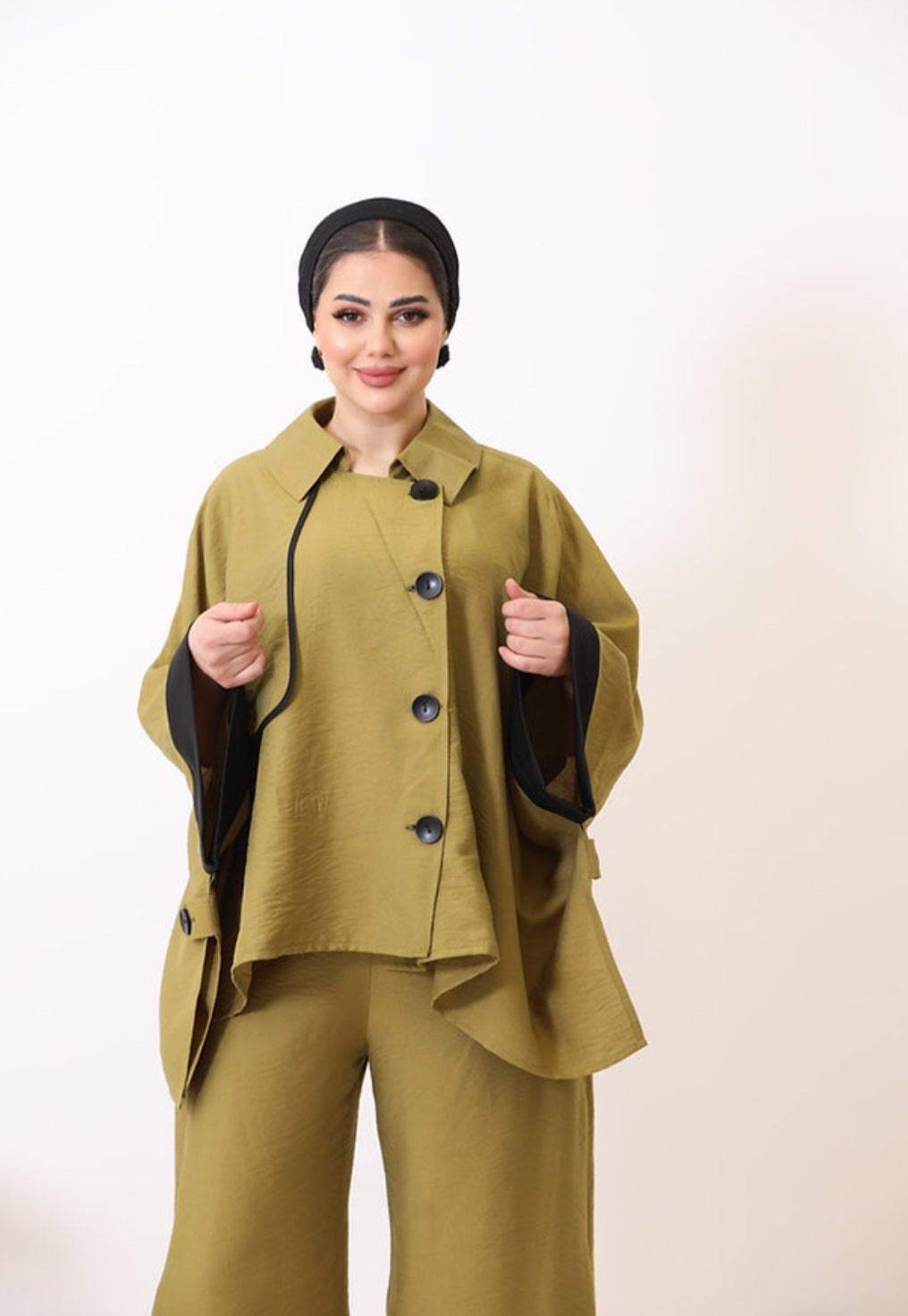 Green Fashionable Suit by Lebsaty